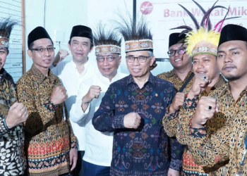 Ketua OJK Resmikan Bank Wakaf Mikro Keempat Astra