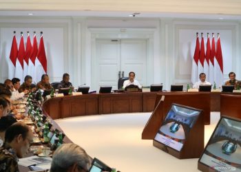 Berpacu Menghindari Resesi Global