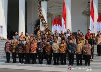 Di Hadapan Menteri Anyar, Jokowi: Tak Ada Visi Misi Menteri