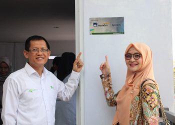 AXA Mandiri Syariah Dukung Pembangunan Khadijah Learning Learning Center