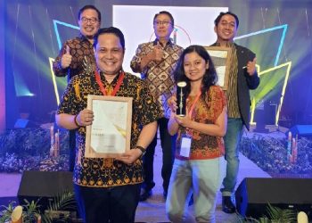 FIFGroup Raih Penghargaan The Best Social Dialogue