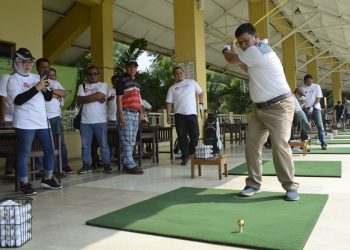 Tee Off Fun Golf FOREKSIS 2019