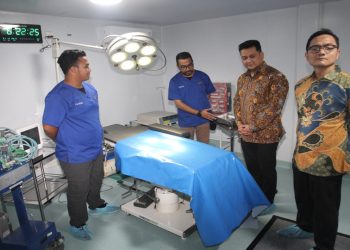 Principal Berbagi Donasi di RumaH Sakit Apung