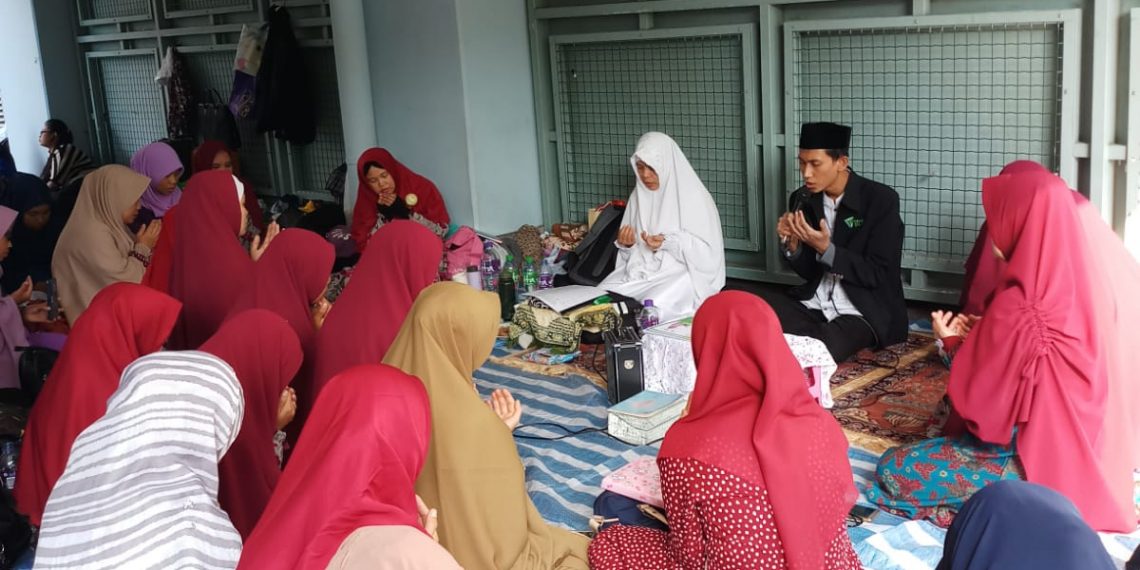 Ribuan Pekerja Migran Indonesia Berdoa untuk Kedamaian Hong Kong