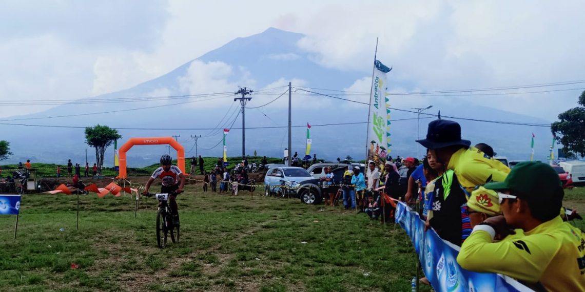 Kejurnas Arung Jeram Nasional ke 22 dan Mountain Bike  Cross Country Meriahkan Festival Kerinci 2019