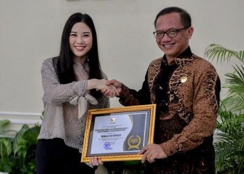 Kemenparekraf Raih Anugerah Keterbukaan Informasi Badan Publik 2019