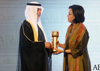 Menkeu Sri Mulyani Raih Statesperson Awards di Dubai