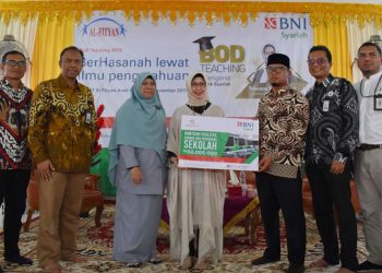 BNI Syariah Gelar Direksi Mengajar di Banda Aceh dan Ternate