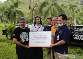 Pupuk IndonesiaDukung Program Rehabilitasi Orang Utan