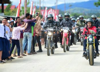 Presiden Naik Motor
