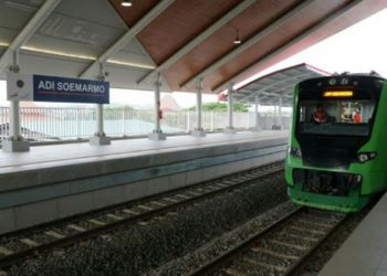 Jelang Soft Launching, Menhub Tinjau Proyek Jalur KA Akses Bandara Adi Sumarmo-Stasiun Balapan Solo