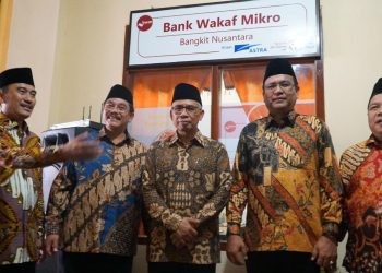 Ketua OJK Resmikan Bank Wakaf Mikro ketujuh Group Astra di Rembang