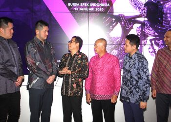 Pencatatan Saham Perdana Royalindo