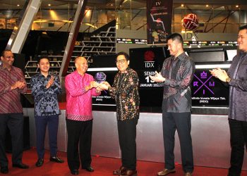 Pencatatan Saham Perdana Royalindo