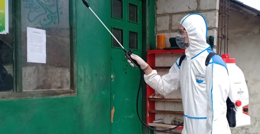 BAZNAS Gelar Penyemprotan Disinfektan & Pengobatan Gratis di Bekasi dan Jaktim