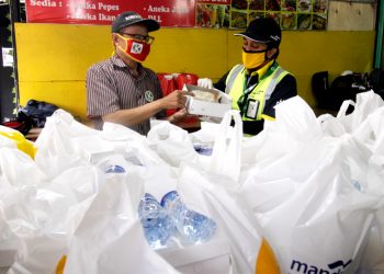 Pembagian Takjil Ramadhan