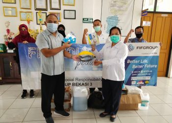 FIFGroup Serahkan Bantuan APD Kepada Puskesmas Wanasari