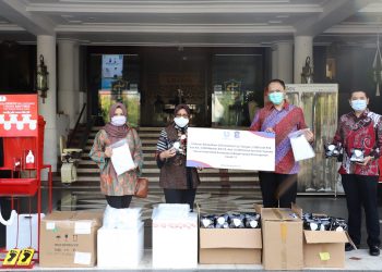 Bantuan Kemanusiaan Pandemi Covid-19 dari Unilever Diterima Pemerintah Kota Surabaya