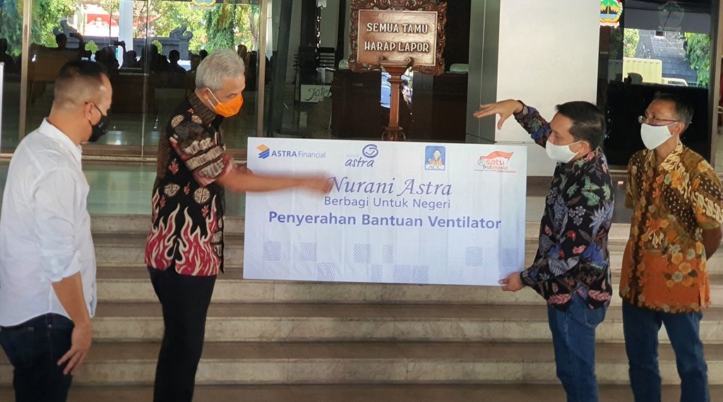 Astra Serahkan Bantuan Penanganan COVID-19 Tahap Kelima