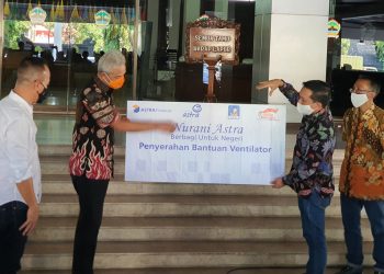 Astra Serahkan Bantuan  Penanganan COVID-19 Tahap Kelima