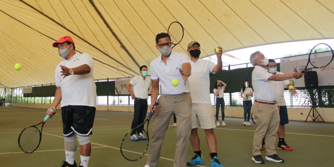 Gelar Turnamen Tenis Dengan Beberapa Perguruan Tinggi