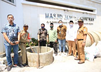 FIFGroup Bantu Pembangunan Sumur Resapan di Lebak Bulus