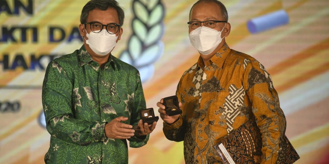 HUT BTN Ke 71 Kado Bunga KPR 4,71%