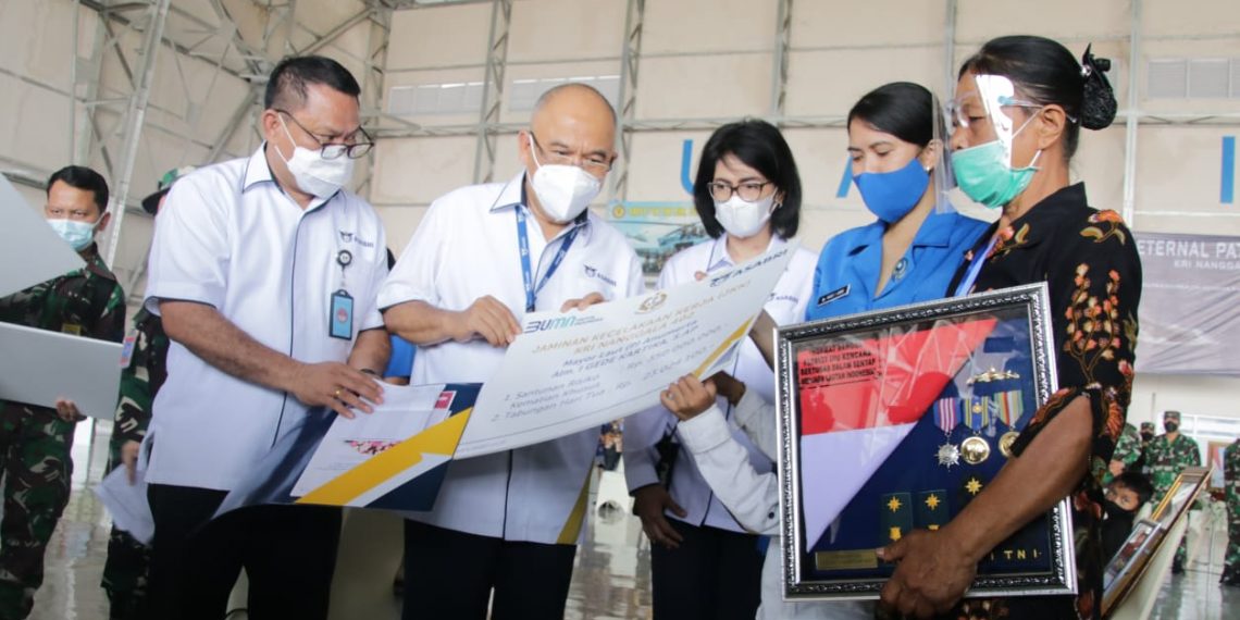 ASABRI Serahkan Manfaat Asuransi JKK Kepada Keluarga Korban Nanggala 402