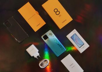 Inilah Isi Kotak realme 8 Series dengan Infinite Bold Design & Infinite Clarity Camera