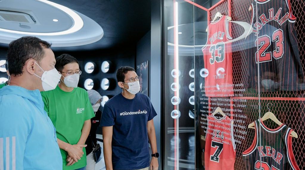 Sandiaga Uno Resmikan Museum dan Lapangan Basket The Bucketlist Indonesia