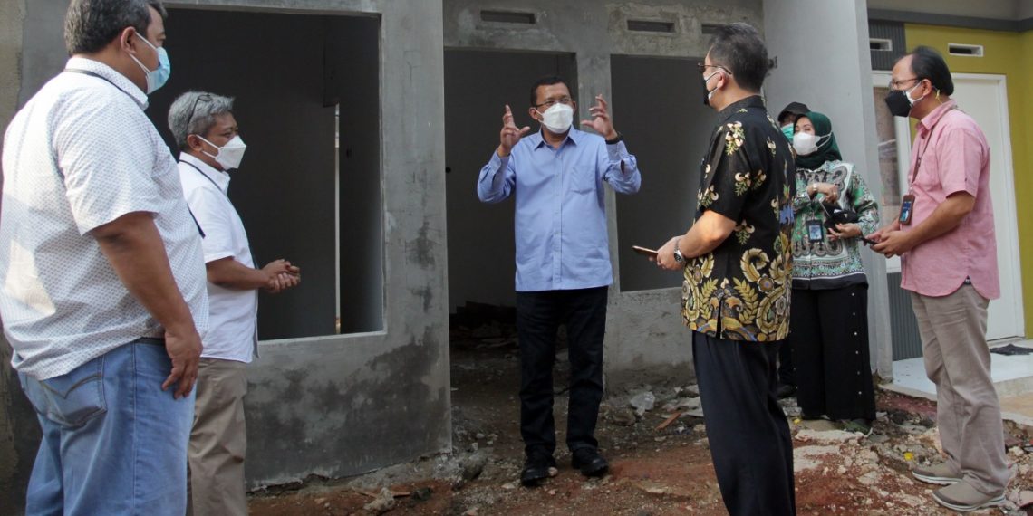 Tinjau Pembangunan Rumah MBR