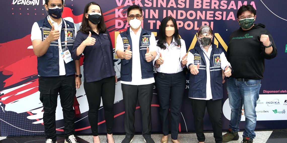 Perluas Akses, Kadin Indonesia Bersama TNI dan Polri Luncurkan Mobil Vaksinasi Keliling