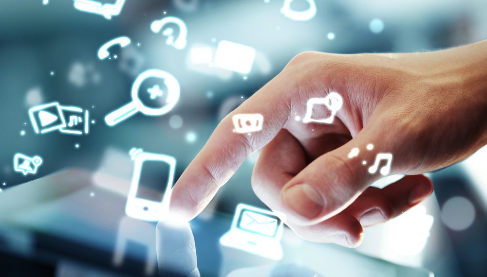 Globalisasi Komunikasi & Informasi Mempengruhi Budaya