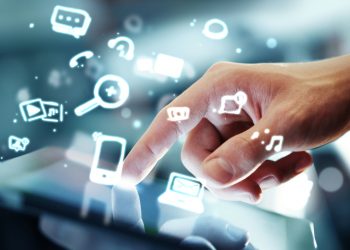 Globalisasi Komunikasi & Informasi Mempengruhi Budaya