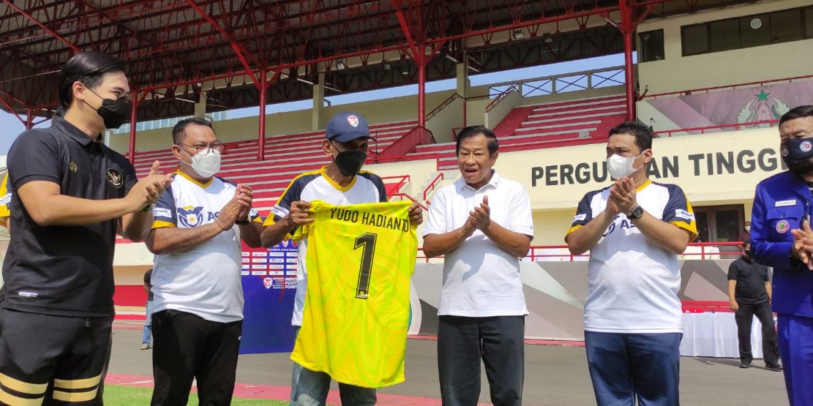 ASABRI bekerja sama dengan IFF menggelar turnamen sepak bola Trofeo U-50 dalam rangka HUT ke-76 TNI