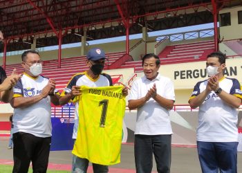 ASABRI bekerja sama dengan IFF menggelar turnamen sepak bola Trofeo U-50 dalam rangka HUT ke-76 TNI