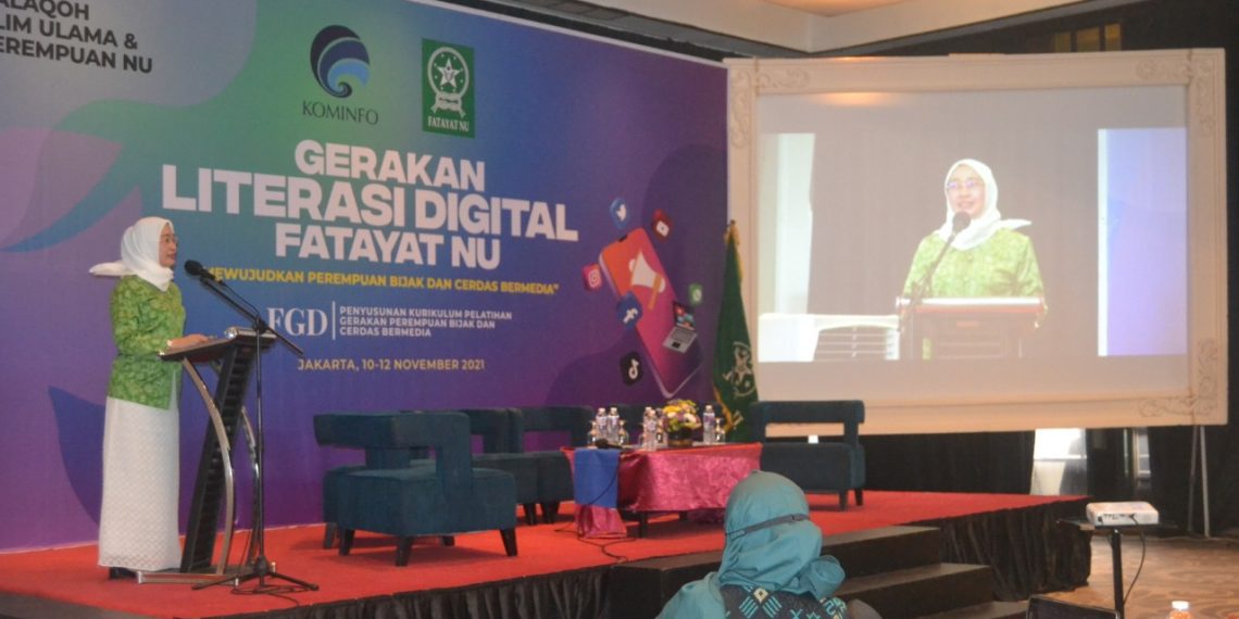 Literasi Digital Mewujudkan Perempuan Bijak dan Cerdas Bermedia