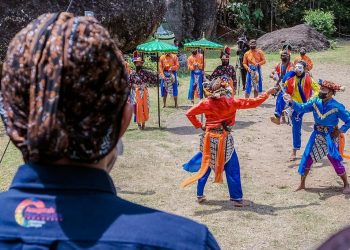 Memperkenalkan Indonesia lewat Foto