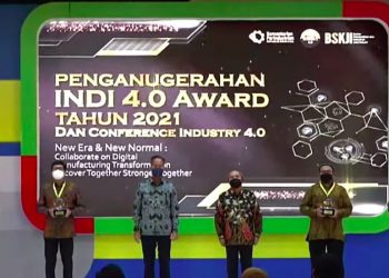 Chandra Asri Meraih Penghargaan INDI 4.0