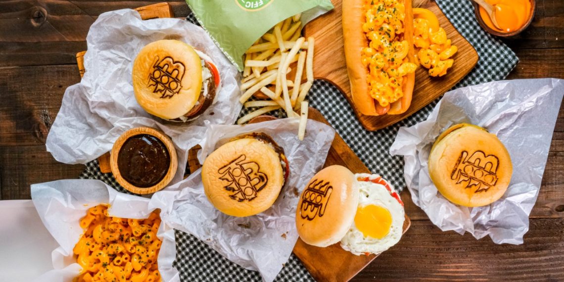 Empat Tips Sederhana Bikin Bukber di Rumah Makin Spesial dan Semarak