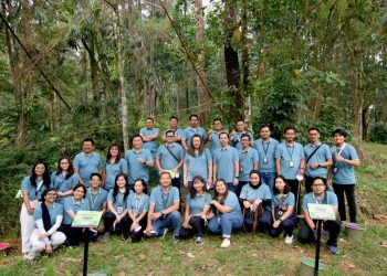 Sambut HUT ke 33, FIFGROUP Ajak Karyawan Tanam 3.695 Pohon