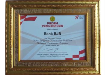 Tingkatkan Kesejahteraan Pelaku Sektor Pertanian, bank bjb Raih Penghargaan Kementan RI