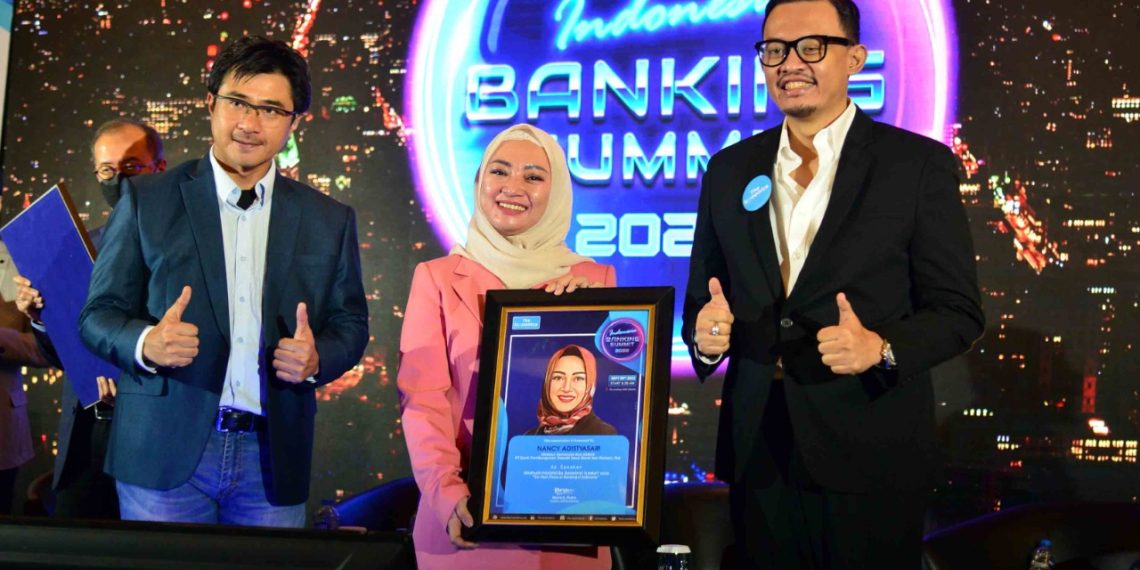 bank bjb Raih Top Bank in KBMI 2 di Ajang Indonesia Banking Summit 2022