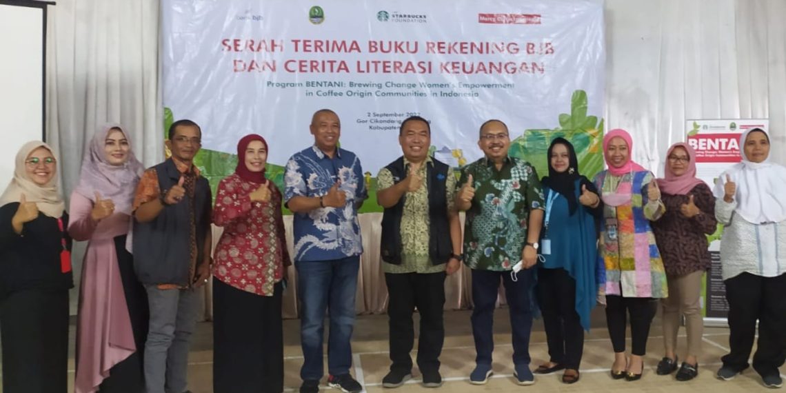 Majukan Perempuan di Komunitas Petani Kopi, bank bjb Berkolaborasi Gelar Literasi Keuangan