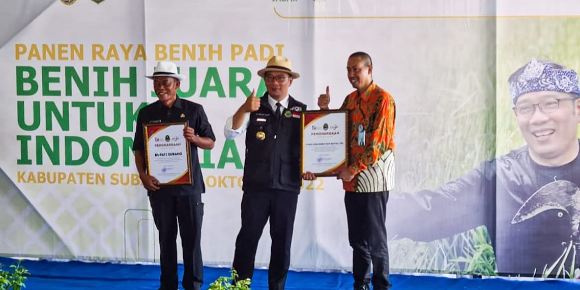 bank bjb Raih Penghargaan Gubernur Jabar, Sejahterakan Petani Melalui Pembiayaan Sistem Resi Gudang