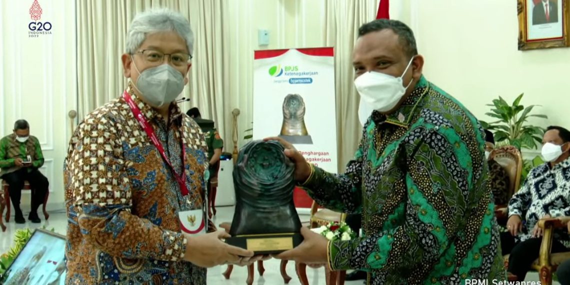 bank bjb Raih Paritrana Award dari BPJS Ketenagakerjaan