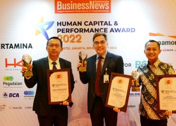 Sukses Kelola SDM bank bjb, Tedi Setiawan Raih The Best Human Capital Director Of The Year 2022