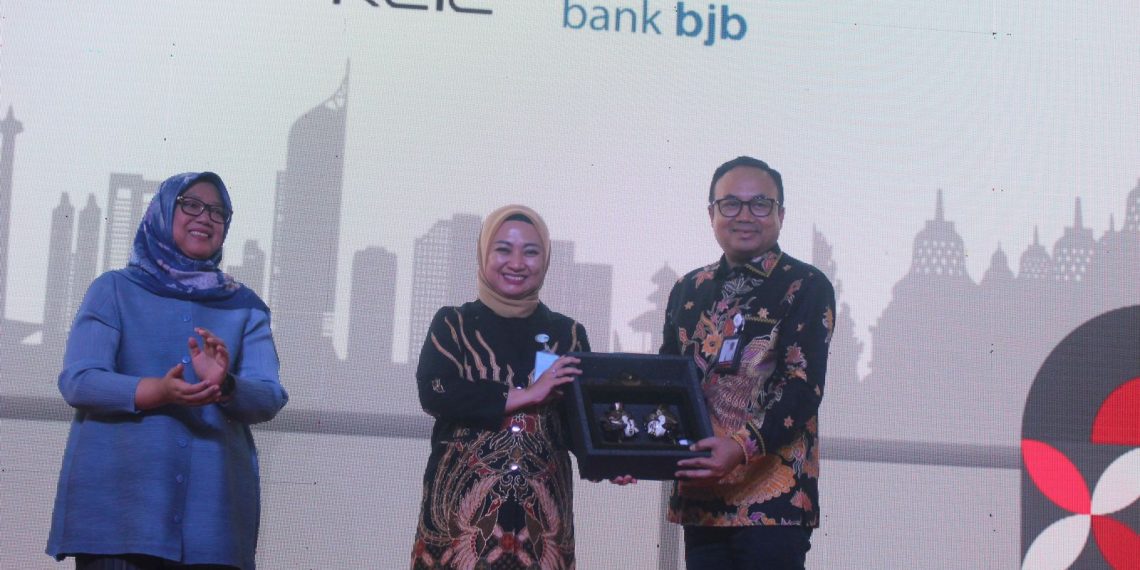 Teken MoU dengan KCIC, bank bjb Hadirkan Berbagai Produk, Jasa dan Layanan Perbankan