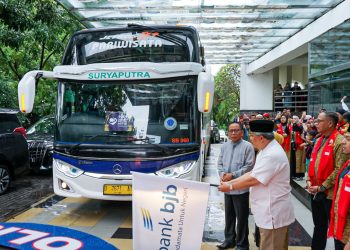 bank bjb Berangkatkan 112 Nasabah Pemenang Umrah bjb Perjalanan Religi Tahun 2022