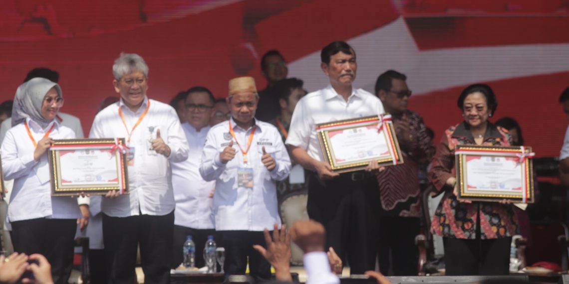 bank bjb Raih Penghargaan Sebagai Bank Peduli Perekonomian Masyarakat Desa di Indonesia